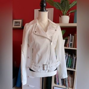 FALL STAPLE! BGBG White Asymmetrical Zip Denim Moto Jacket Biker Chic S